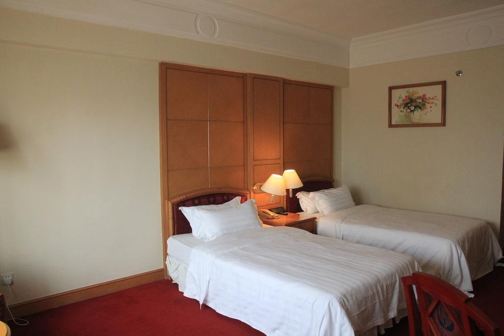 Gardford International Hotel Guangzhou Buitenkant foto