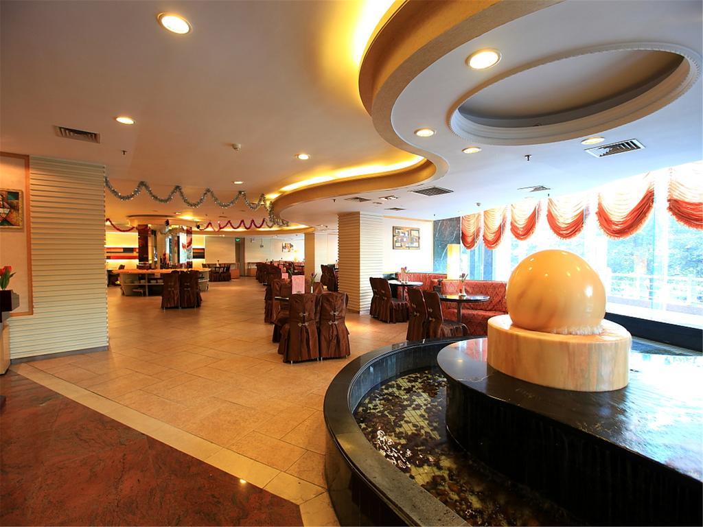 Gardford International Hotel Guangzhou Buitenkant foto