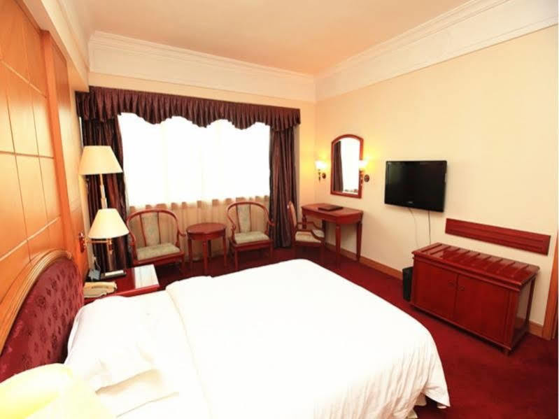 Gardford International Hotel Guangzhou Buitenkant foto