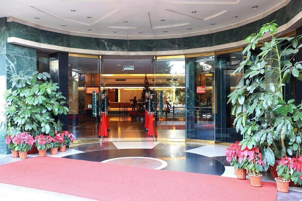 Gardford International Hotel Guangzhou Buitenkant foto